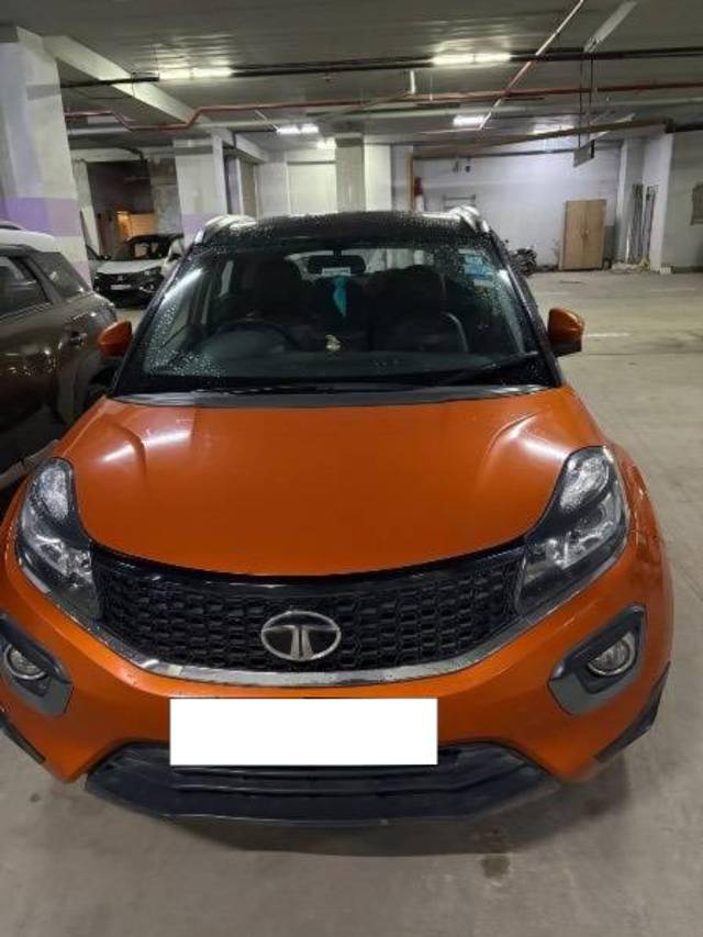https://images10.gaadi.com/usedcar_image/4597483/original/processed_86a99391-5473-420c-955a-0ed094a88e12.jpeg?imwidth=6402