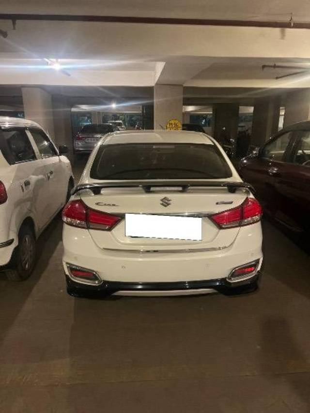 https://images10.gaadi.com/usedcar_image/4597496/original/processed_dd22372f-6fc2-439a-a8a9-52d3b63d0873.jpeg?imwidth=6401