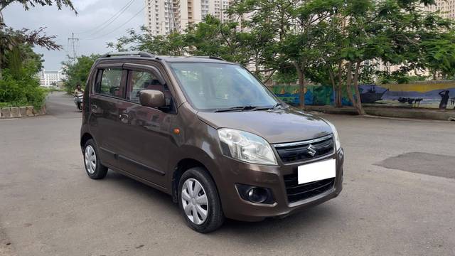 https://images10.gaadi.com/usedcar_image/4597504/original/processed_0877211fe3bcd0cddfd77a334bdc45d2.jpg?imwidth=6400