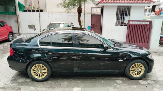 https://images10.gaadi.com/usedcar_image/4597554/original/processed_3beeba1cb2b7927d31a00e068f3ae8ec.jpeg?imwidth=6401