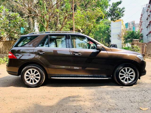 https://images10.gaadi.com/usedcar_image/4597557/original/e0f638a310760087d60d5e314a1dd8f1.jpg?imwidth=6401