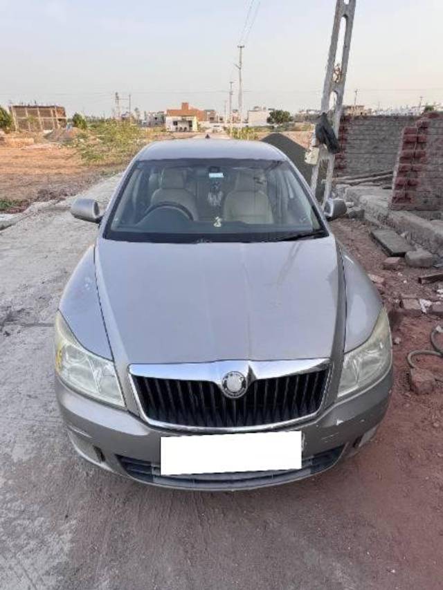 https://images10.gaadi.com/usedcar_image/4597575/original/processed_72d65536-a168-4f6a-93d8-b455d0ab9e09.jpg?imwidth=6400