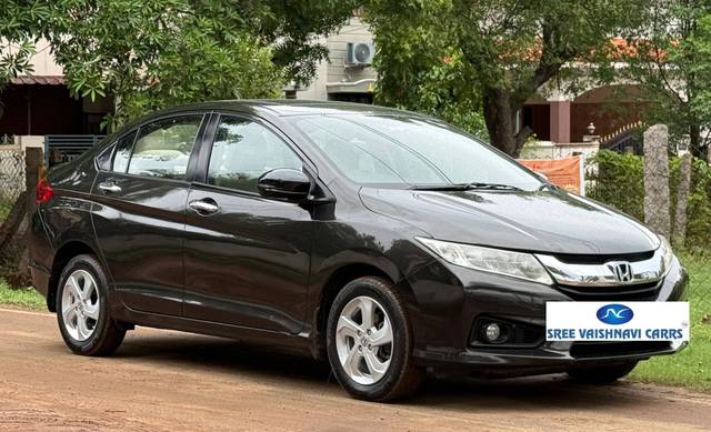 https://images10.gaadi.com/usedcar_image/4597591/original/processed_e9d1fff1ecc653adf8f6e35f67b305e1.jpeg?imwidth=6400