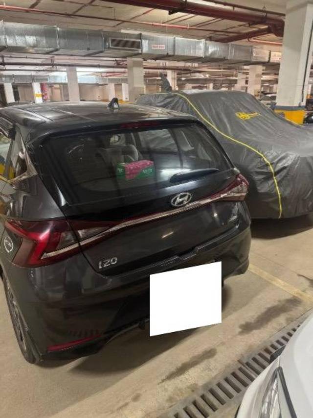 https://images10.gaadi.com/usedcar_image/4597598/original/processed_2c459094-460c-40b3-aaf9-aa457df04207.jpeg?imwidth=6401