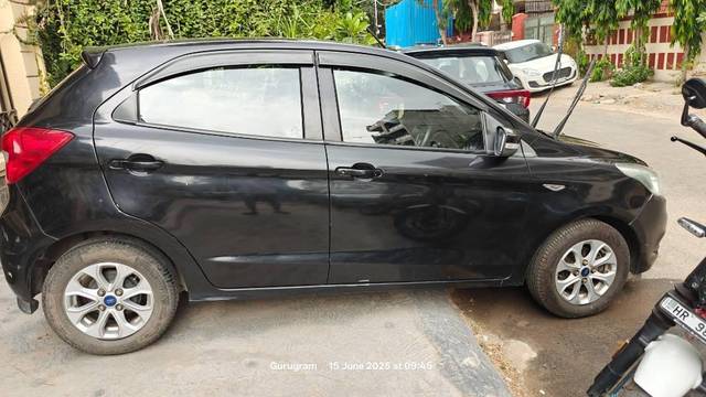 https://images10.gaadi.com/usedcar_image/4597604/original/processed_8727756a-506d-47ad-ae72-ffeff84d92dc.jpg?imwidth=6401