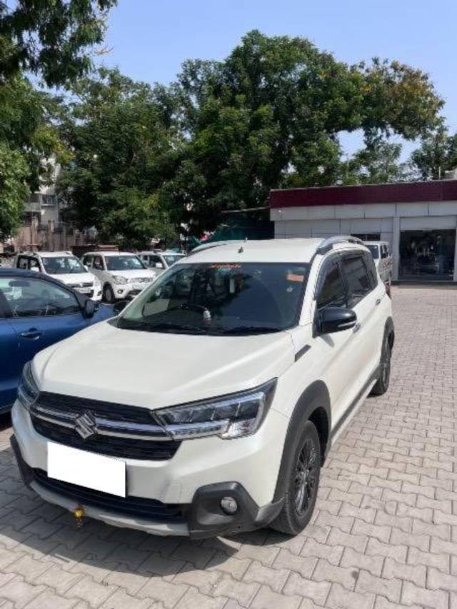 https://images10.gaadi.com/usedcar_image/4597658/original/processed_6dafec1c-8274-48fb-9155-5920b5b3000b.jpeg?imwidth=6400