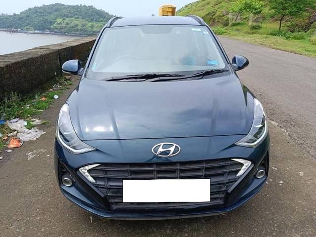 https://images10.gaadi.com/usedcar_image/4597659/original/processed_8d480e0f-8a3c-4604-b2a3-8b51136422e1.jpeg?imwidth=6402