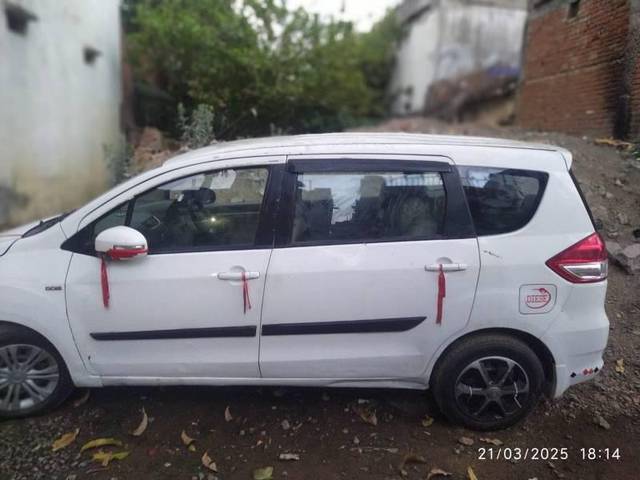 https://images10.gaadi.com/usedcar_image/4597673/original/processed_adc999d5-dc77-498f-8521-5c5a1fd358e1.jpg?imwidth=6402