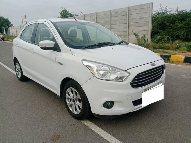 https://images10.gaadi.com/usedcar_image/4597687/original/processed_ff7e55b784ce9de26d4a5c80a48861aa.jpg?imwidth=6400