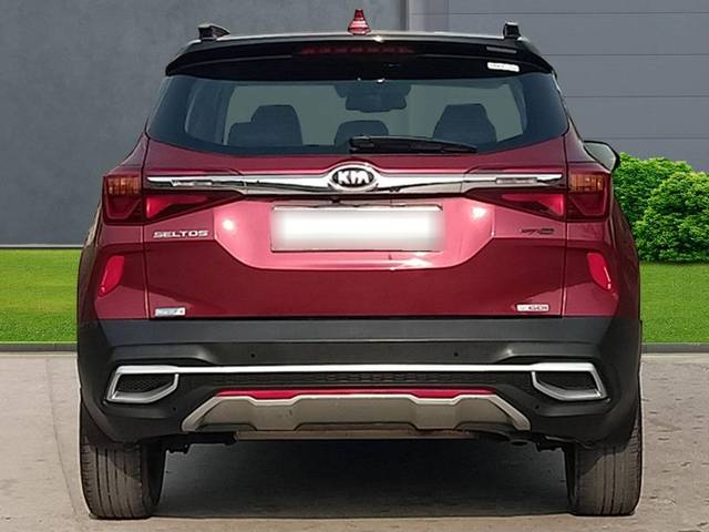 https://images10.gaadi.com/usedcar_image/4597693/original/processed_3ca0043a81199e12fa7d3967354178fa.jpg?imwidth=6402
