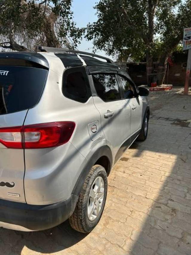 https://images10.gaadi.com/usedcar_image/4597697/original/processed_52e56020-341d-4073-8944-08e6d5aeb706.jpg?imwidth=6401