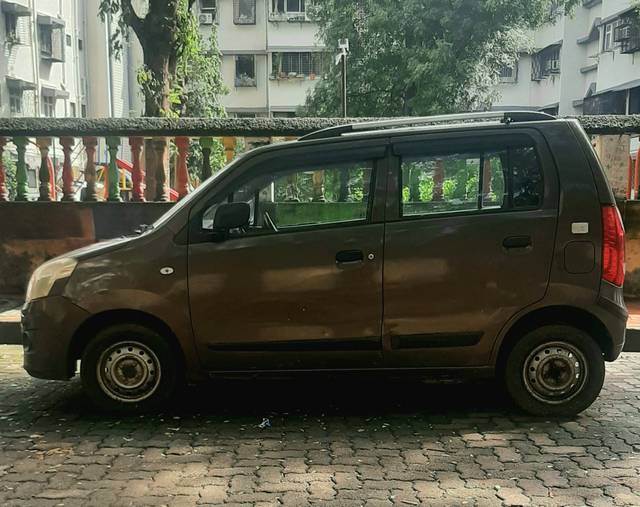 https://images10.gaadi.com/usedcar_image/4597735/original/848d7aac-58dc-428d-839a-fe412d93b125.jpg?imwidth=6402