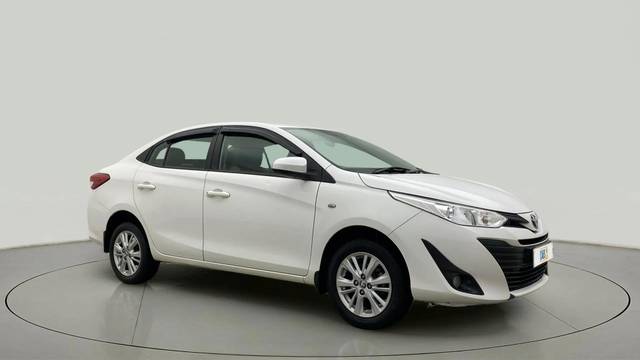 https://images10.gaadi.com/usedcar_image/4597742/original/37b9fd5d4bb8110f7623a31df16af9c0.jpg?imwidth=6400