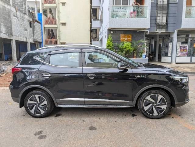 https://images10.gaadi.com/usedcar_image/4597755/original/processed_d60346e6-274c-4762-9fcd-def9992ed519.jpg?imwidth=6401