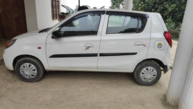 https://images10.gaadi.com/usedcar_image/4597766/original/processed_e2166347-ec32-4d61-9ee5-e48f5ccee486.jpg?imwidth=6402