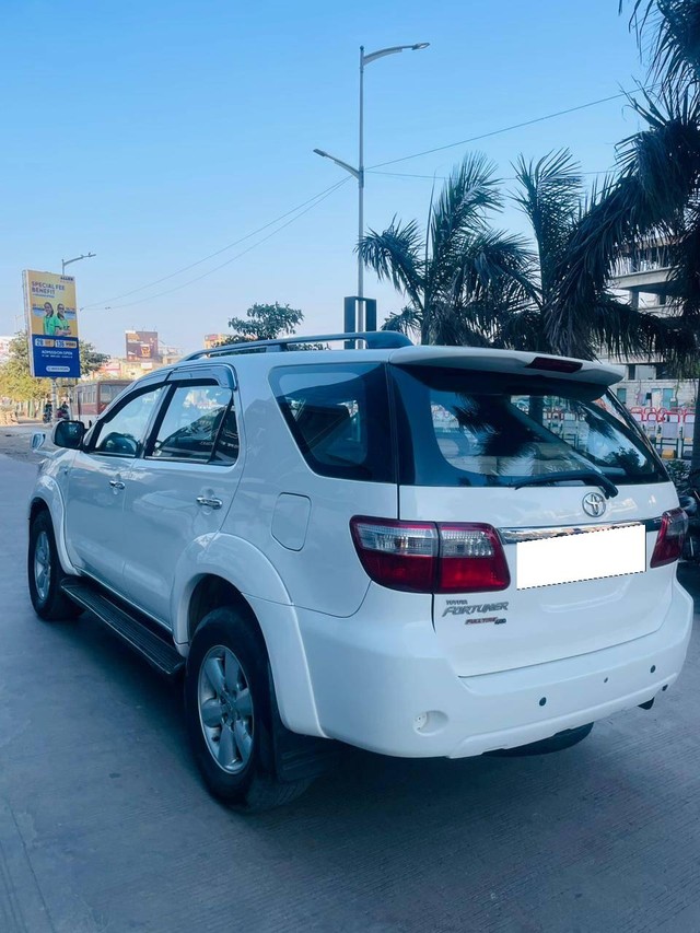 Second-hand 2010 Toyota Fortuner 3.0 Diesel for sale in Rajkot-9