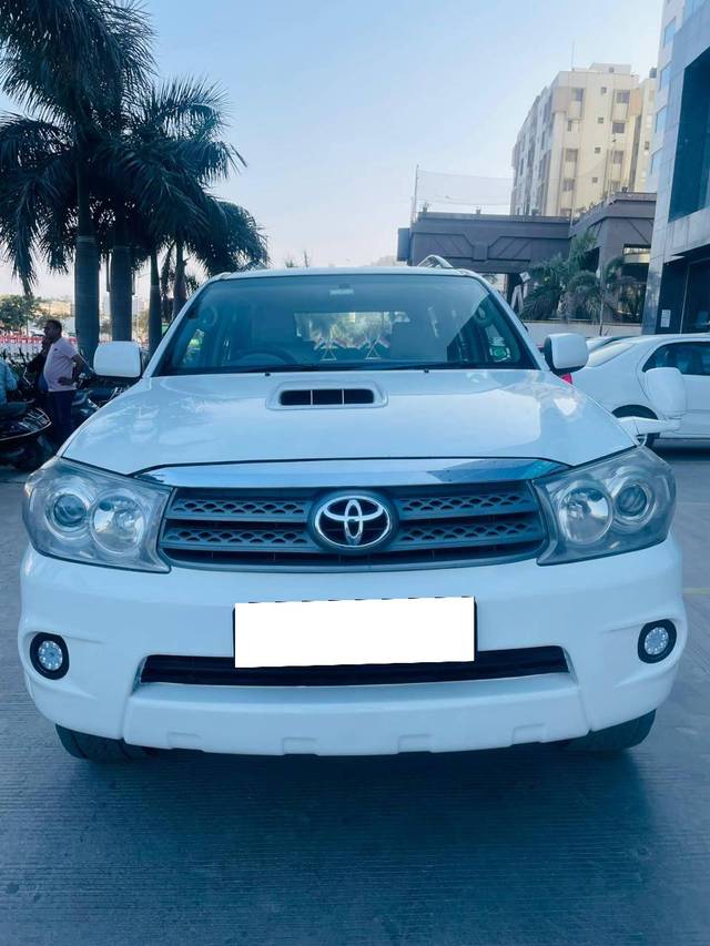 https://images10.gaadi.com/usedcar_image/4597780/original/processed_eda30004b96a1c88cd44e82b56e913d2.jpg?imwidth=6400