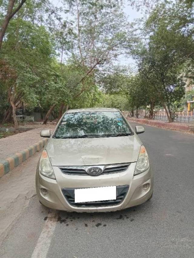 https://images10.gaadi.com/usedcar_image/4597798/original/processed_08bea20b-722e-4cbd-98a1-4dd98054c520.jpg?imwidth=6400