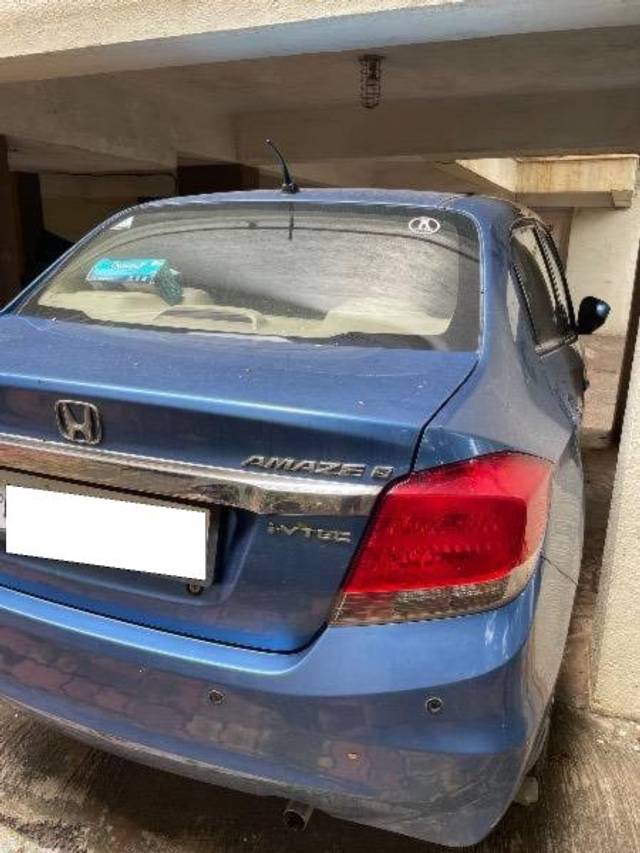 https://images10.gaadi.com/usedcar_image/4597799/original/processed_acd8ce14-0c0a-4be8-9d67-b1451b390bdf.jpg?imwidth=6401