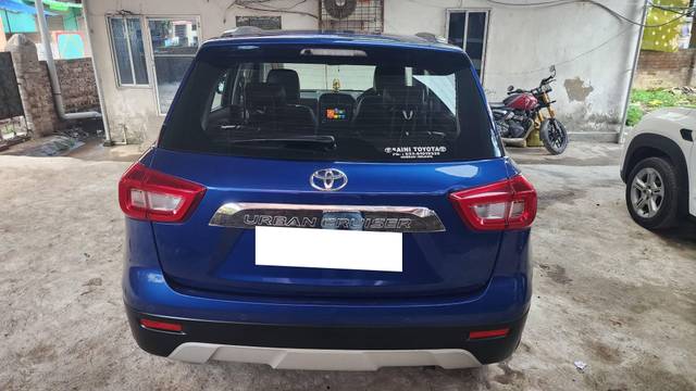 https://images10.gaadi.com/usedcar_image/4597838/original/processed_90cd0f93fae3c08189a8049b71ca3b51.jpg?imwidth=6401