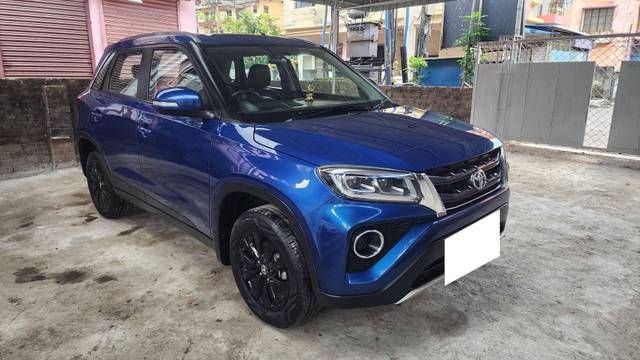https://images10.gaadi.com/usedcar_image/4597838/original/processed_bf8452216acd619ade697ee619d3a6c4.jpg?imwidth=6400