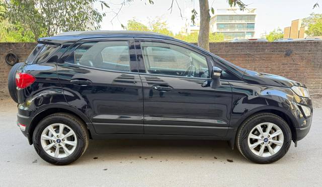 https://images10.gaadi.com/usedcar_image/4597841/original/processed_393911ec4e343a5eccb0d6ff7ebc1bb0.jpg?imwidth=6401