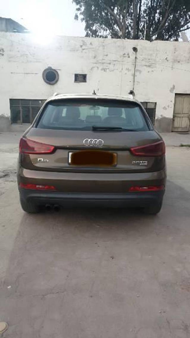 https://images10.gaadi.com/usedcar_image/4597862/original/processed_21731f24-7742-4197-a212-ba1f19ded9fc.jpg?imwidth=6402