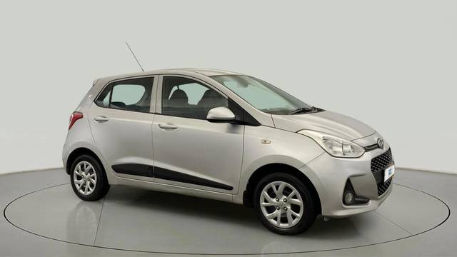https://images10.gaadi.com/usedcar_image/4597870/original/0fcc07e7e9b11a29bbb2931b1cb063a2.jpg?imwidth=6400