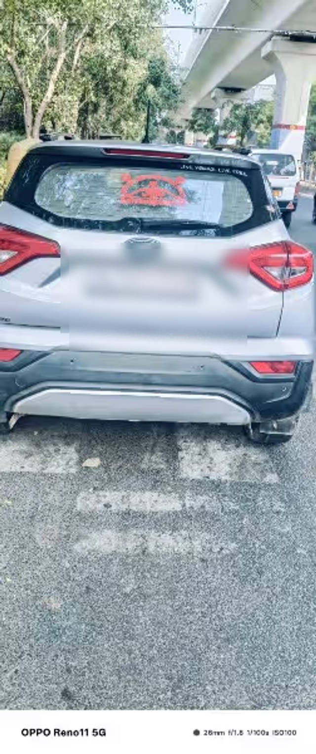 https://images10.gaadi.com/usedcar_image/4597888/original/cd066fbf-1e3b-4a1c-b54a-0e7c05045f6f.png?imwidth=6402