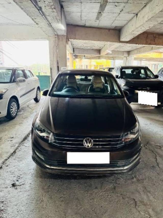 https://images10.gaadi.com/usedcar_image/4597901/original/processed_d001cd8f-4862-479c-8c86-8d35c12c131c.jpeg?imwidth=6400