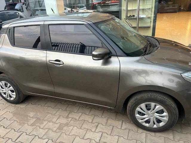 https://images10.gaadi.com/usedcar_image/4597946/original/processed_b0752165-7617-4646-8724-3c08a40c16ea.jpeg?imwidth=6402