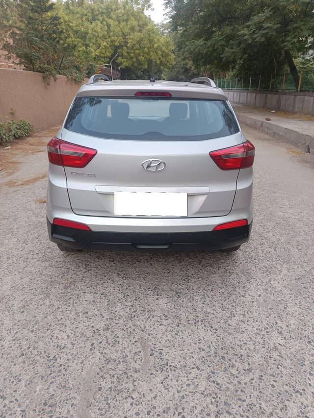 https://images10.gaadi.com/usedcar_image/4597948/original/processed_2518fd2c26c5c5f9a3dd2444442c5d2f.jpg?imwidth=6402