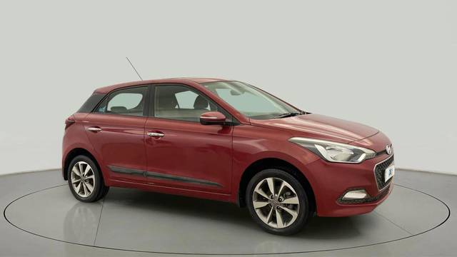 https://images10.gaadi.com/usedcar_image/4597958/original/66b6dcc96609ee1bd7cc8b600ef593cb.jpg?imwidth=6400