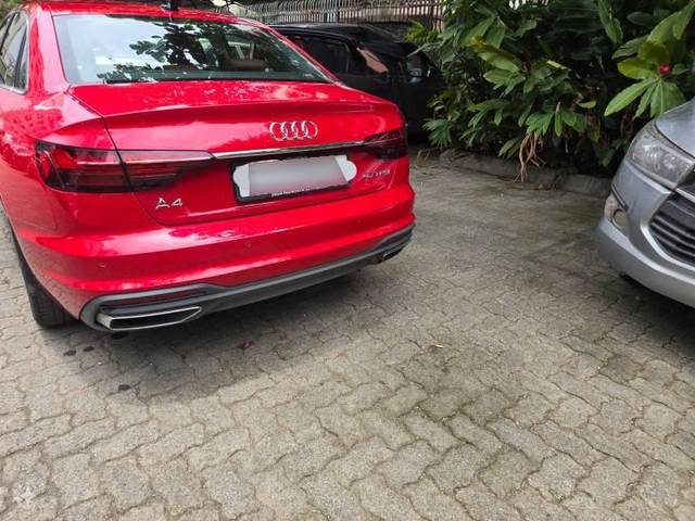 https://images10.gaadi.com/usedcar_image/4597969/original/processed_9f2fe0a9-95fb-455c-a864-dda70593d1eb.jpg?imwidth=6402