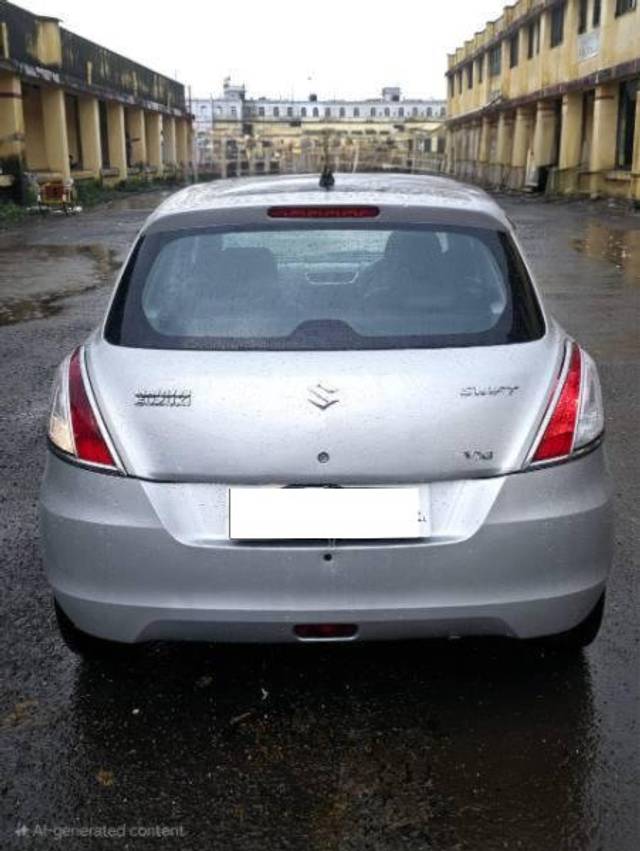 https://images10.gaadi.com/usedcar_image/4597971/original/processed_aa490d2e-b036-4f36-9dcd-c64cb355969f.jpg?imwidth=6402