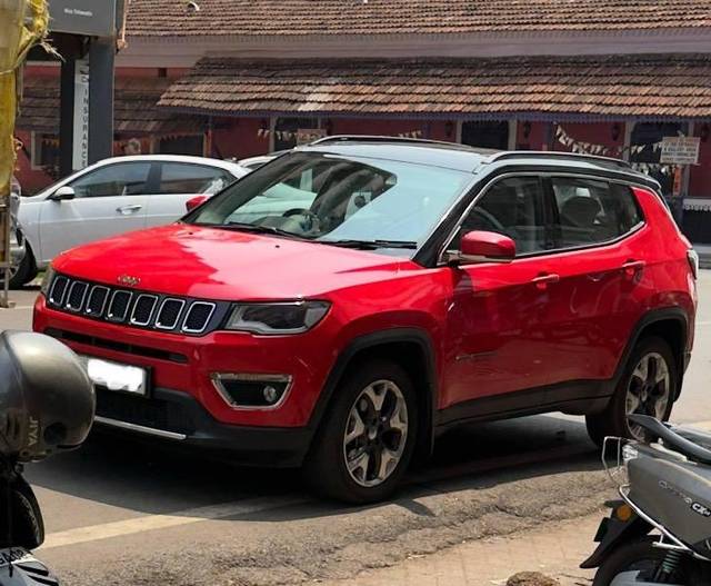 https://images10.gaadi.com/usedcar_image/4597980/original/processed_376cad0c-40ac-46c5-b411-45f44d068aee.jpeg?imwidth=6400
