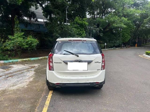 https://images10.gaadi.com/usedcar_image/4597996/original/processed_8cb4512e-20dd-4c33-a528-7c9aa41a8469.jpeg?imwidth=6401