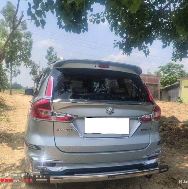 https://images10.gaadi.com/usedcar_image/4598112/original/processed_1eb8ee8a-59a1-413e-8fe9-4414084d97e8.jpg?imwidth=6401