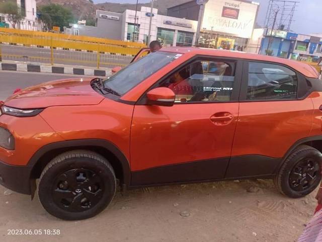 https://images10.gaadi.com/usedcar_image/4598168/original/processed_8f85135d-80f6-43bb-9643-a63ca42853e8.jpeg?imwidth=6400