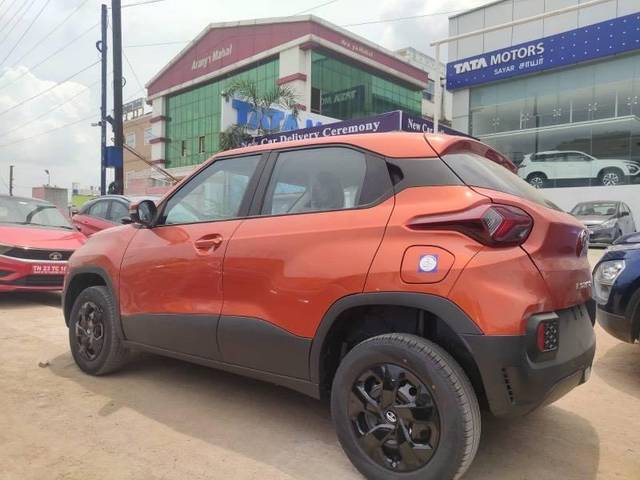https://images10.gaadi.com/usedcar_image/4598168/original/processed_9cb81f60-5488-4aa7-9df0-d40616fd323f.jpeg?imwidth=6401