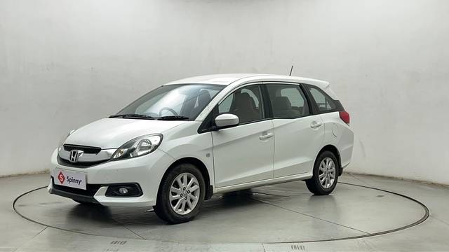 https://images10.gaadi.com/usedcar_image/4598185/original/fabfd0a91d275d2400c316db40205fe2.JPG?imwidth=6400