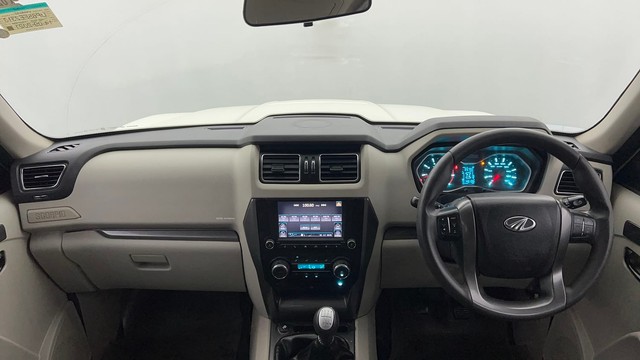 Second-hand 2021 Mahindra Scorpio S9 for sale in Lucknow-11