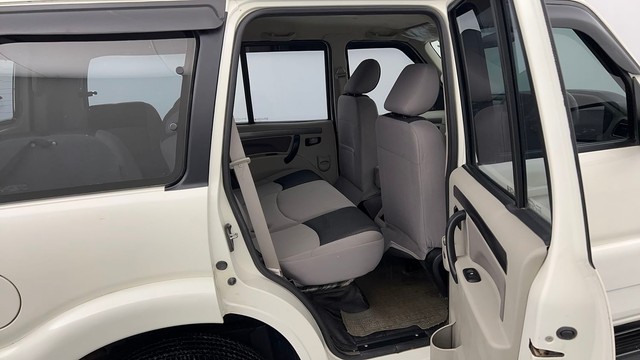 Second-hand 2021 Mahindra Scorpio S9 for sale in Lucknow-29