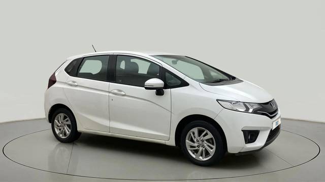 https://images10.gaadi.com/usedcar_image/4598263/original/81be99cf91f8f59db076aa0e1569baed.jpg?imwidth=6400