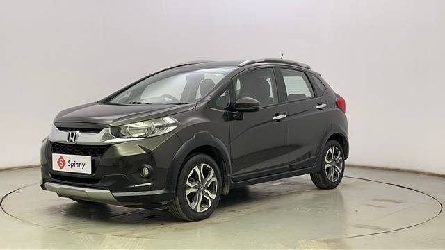 https://images10.gaadi.com/usedcar_image/4598264/original/b583f07aaed362bab22ac2ea3d7c6ded.JPG?imwidth=6400