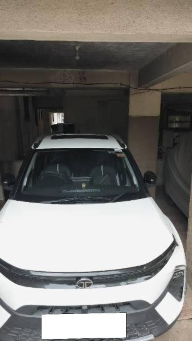 https://images10.gaadi.com/usedcar_image/4598311/original/processed_08eaaa12-8f49-4fb1-bf6a-b6c1bca3adb8.jpg?imwidth=6400
