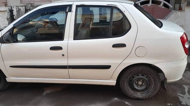 https://images10.gaadi.com/usedcar_image/4598330/original/processed_7528aa42-8094-465f-88e0-1b488b47f862.jpg?imwidth=6400