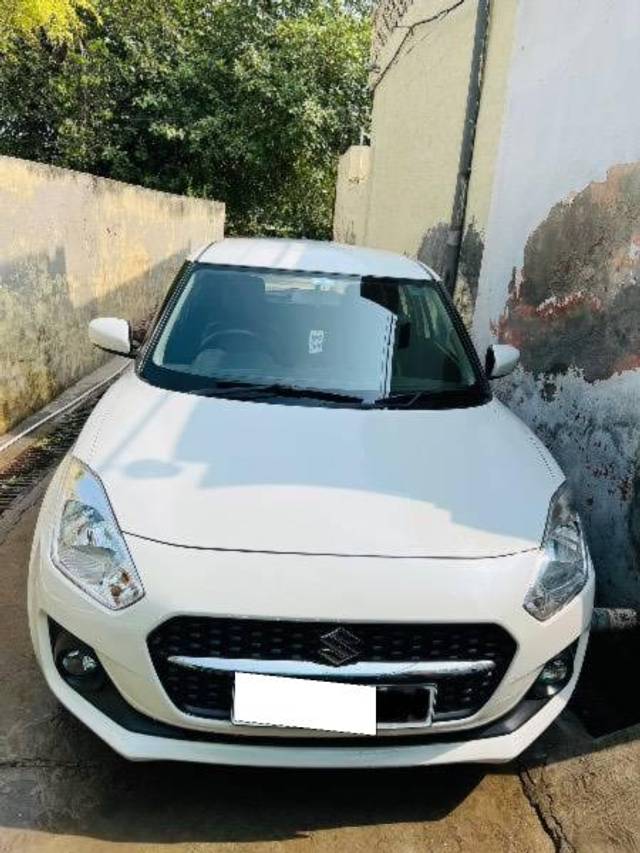 https://images10.gaadi.com/usedcar_image/4598336/original/processed_35305ae8-5fb0-45b3-93e6-f2efbedd0d92.jpeg?imwidth=6402