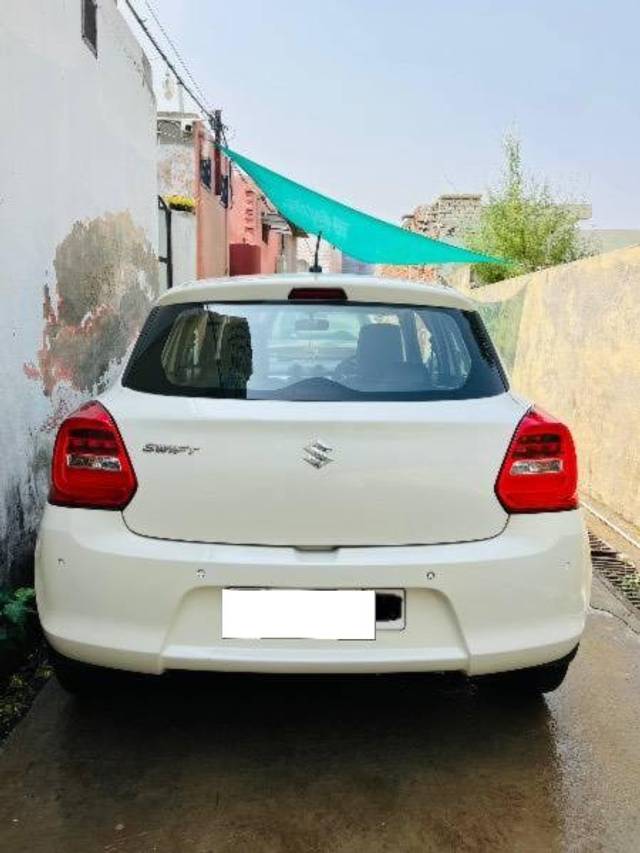 https://images10.gaadi.com/usedcar_image/4598336/original/processed_a7249de8-2690-40b0-98bb-8c7b066ae450.jpeg?imwidth=6401