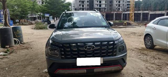 https://images10.gaadi.com/usedcar_image/4598353/original/processed_adc9b2d13f26797d9d3b12cfe6a55eaa.jpg?imwidth=6400
